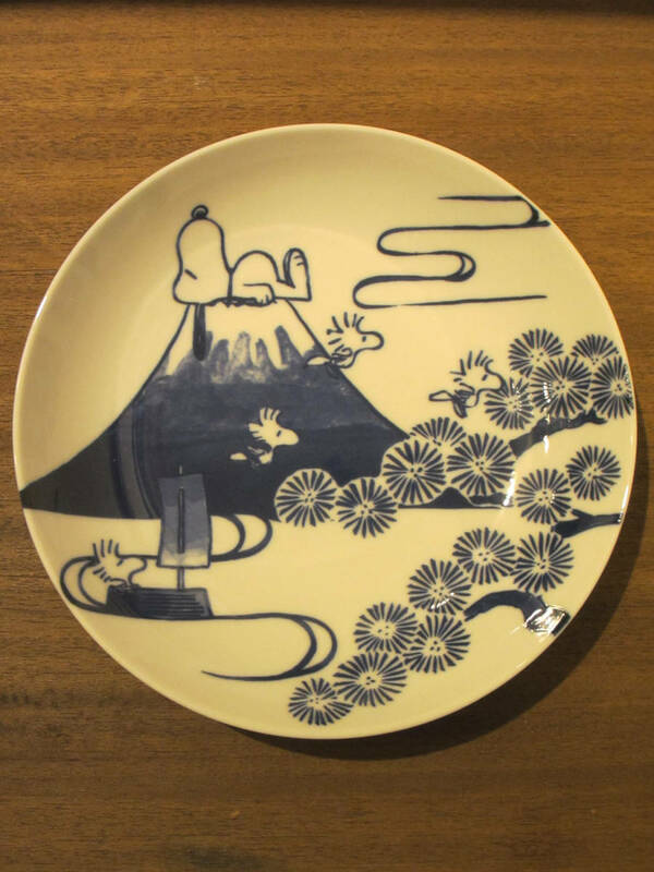 PEANUTS スヌーピー 染付 パスタ皿（富士）浮世絵　JAPAN　チャーリーブラウン　ウッドストック　おもてなし　プレゼント　ギフト　