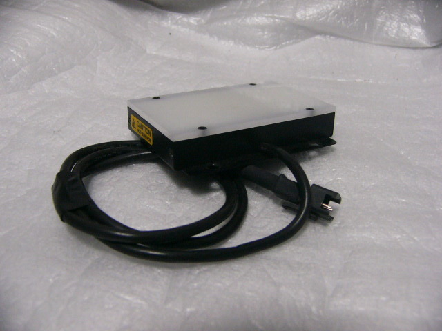★動作保証★ Keyence CA-DSB3 LED照明 青色バックライト 32x62mm 画像処理 複数有