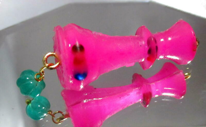 Pink & NaturalEmeraldStone Jewelry Pendant