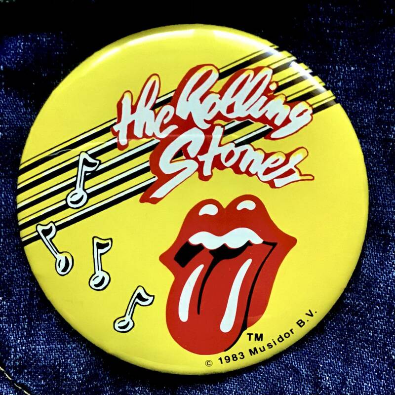 デッド 80s Vintage the Rolling Stones クラシック Tongue and Lips 缶 ピン バッジ 1983 Musidor B.V USA (LEVIS 501 506 507 XX Snoopy)