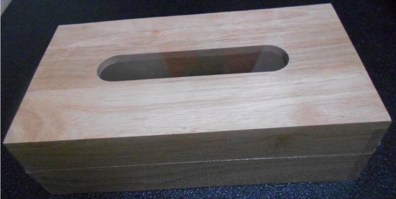 ボックスティッシュケース 天然木製 ラバーウッド ラッカー塗装 ボックスティッシュ入れ ティッシュボックス シュリンクパック包装 新品1点