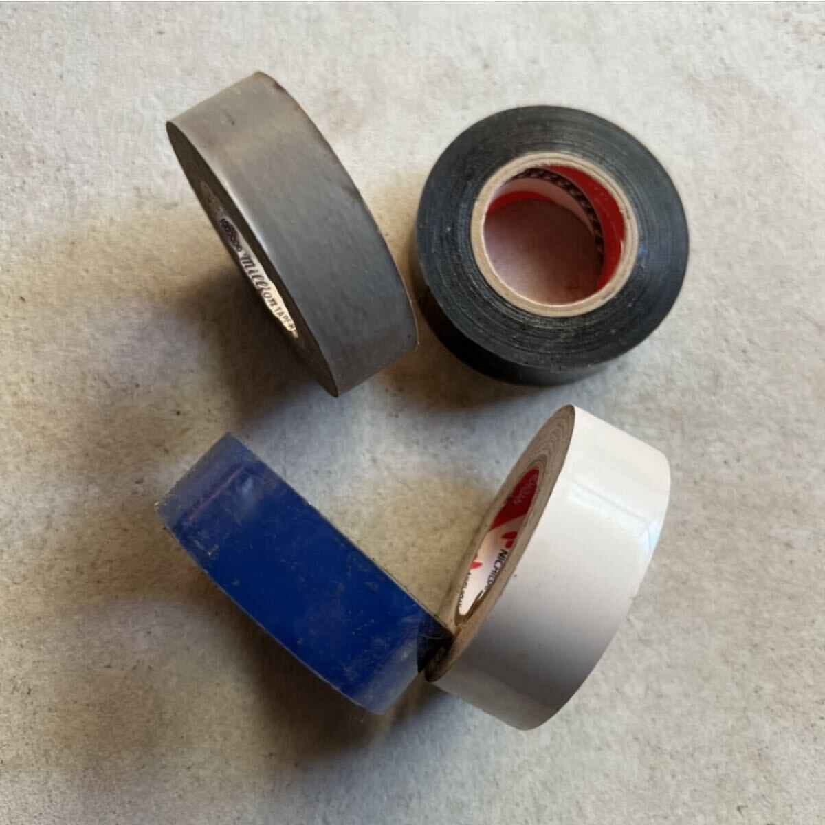 電気絶縁用ポリ塩化ビニル粘着テープ