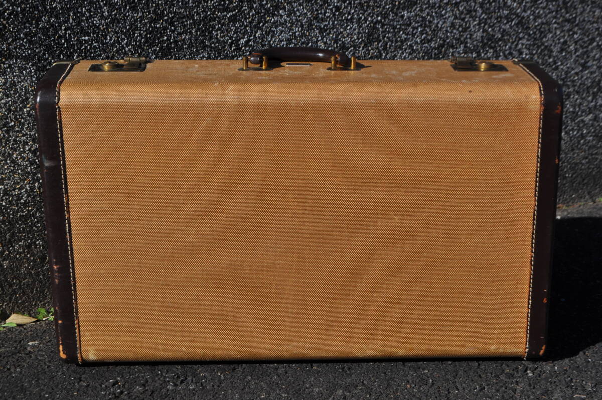 アメリカ製　1950－60年代　ビンテージ　トランク　スーツケース　LUGGEGE BY NATIONAL LEATEHR GOODS PHILA. PA 615x360x180ミリ