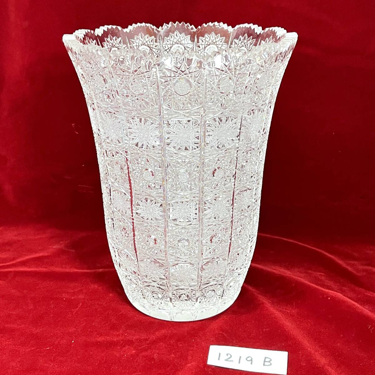★(志)【美品】Bohemia/ボヘミア 500PKカット 最高級シリーズ ハンドカットクリスタル 花器 フラワーベース 高さ約25cm 花瓶(o)1219B
