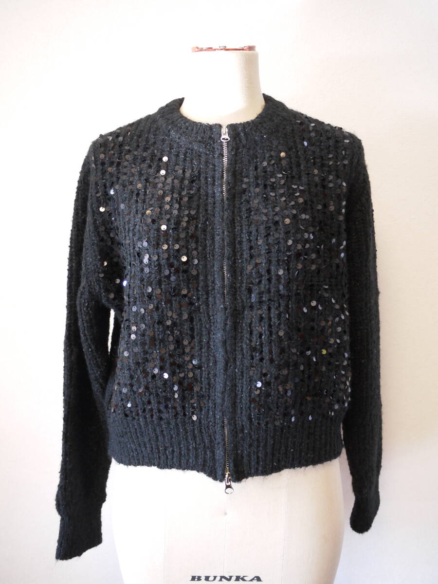 Capricious カプリシャス スパンコールニットZIP ブラック F 未使用