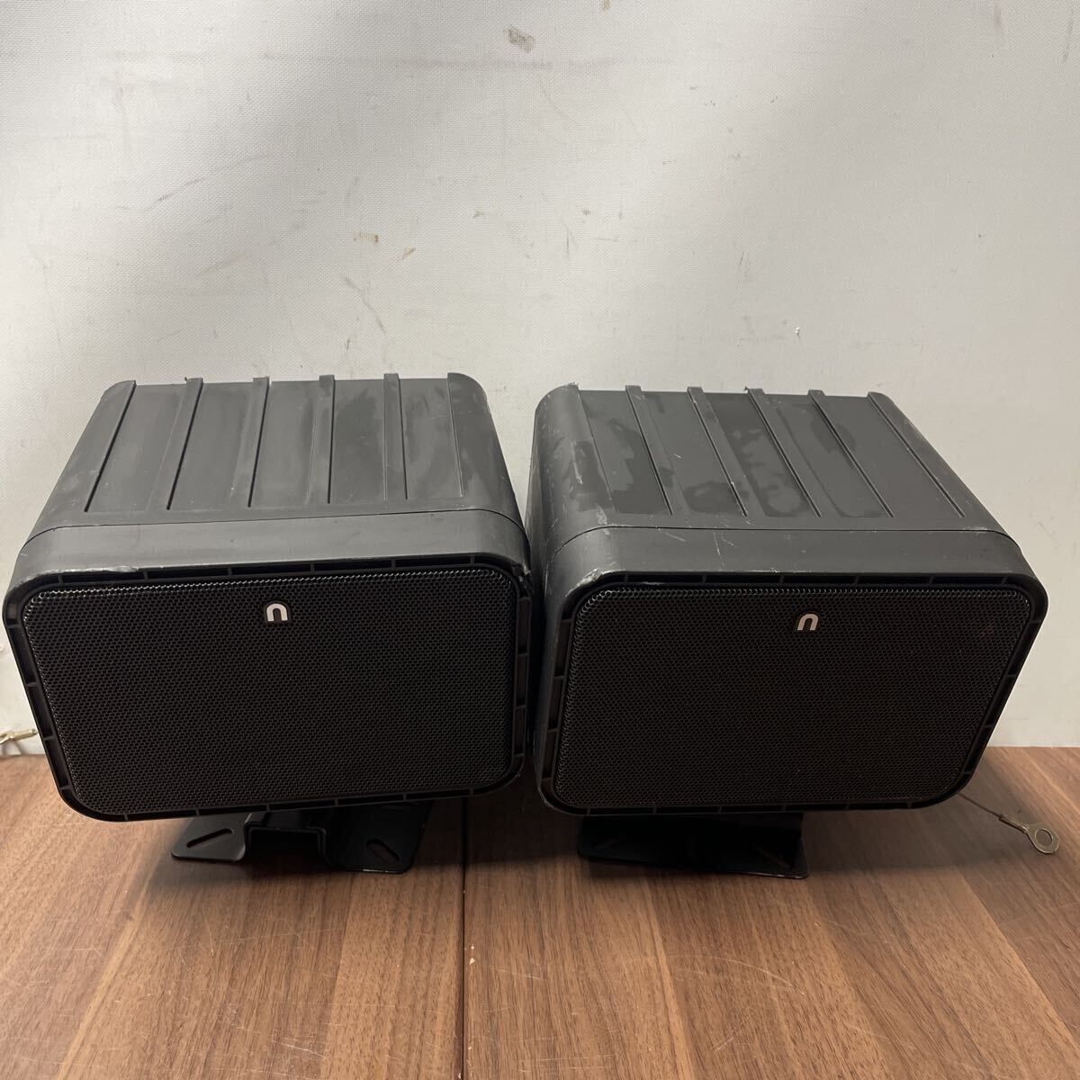 「1FK45」AUSEN UCS-1001 スピーカー 現状中古動作品　天吊り/壁掛け UCS-1001（251126） 音響機器