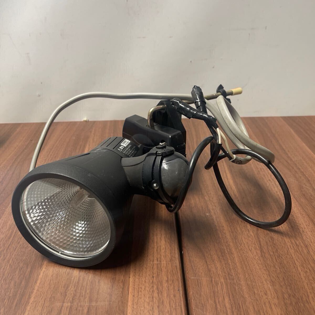 「2FF18」OPTEXのセンサライト　LA-10PRO 本体のみ現状出品（250922）