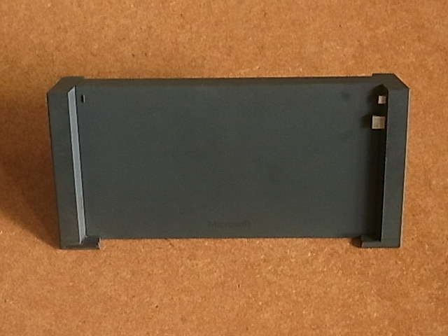 Microsoft 1672 マイクロソフト Surface3用ドッキングステーション 　送料630円～　中古