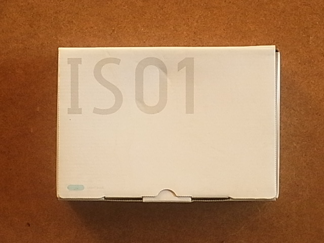 au IS01 送料630円～ 未使用品