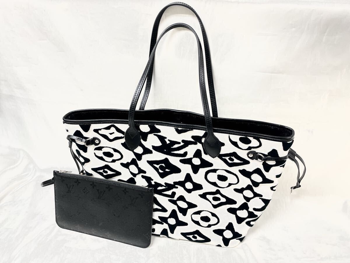 LOUIS VUITTON ルイ ヴィトン M45564 LV×UF モノグラム タフテッド ネヴァーフル MM ウルスフィッシャーコラボモデル トートバッグ