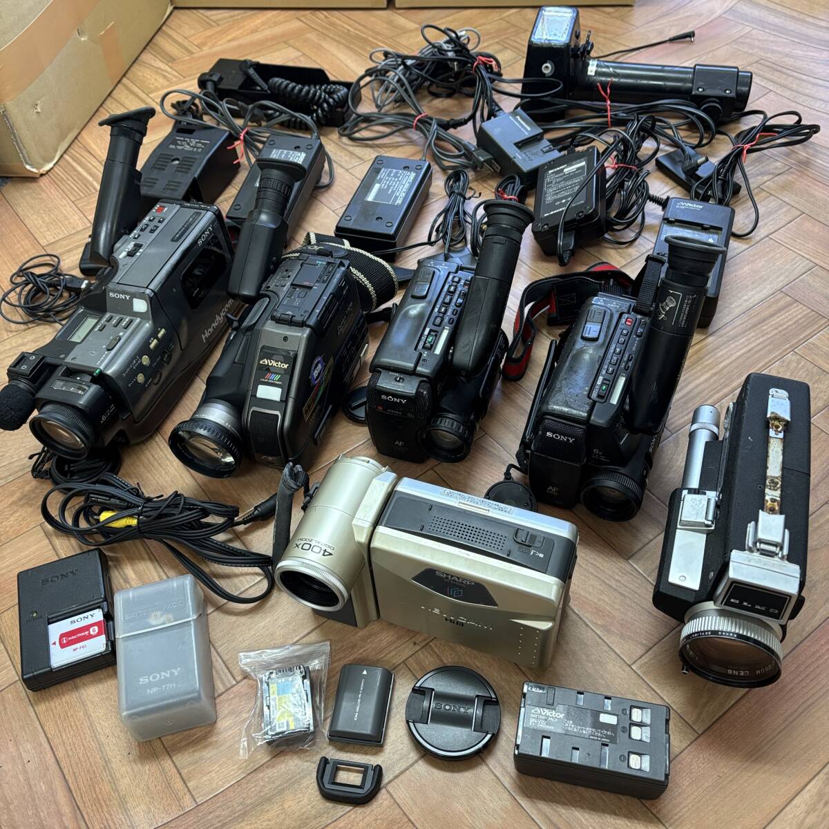 超！決算SAIL【まとめ】ビデオカメラ・周辺機器 いろいろ 大量セット 現状品 #P382b