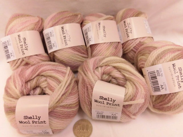 ☆シェリープリント２☆モトヒロ☆純毛毛糸☆ライトベージュ色系７玉