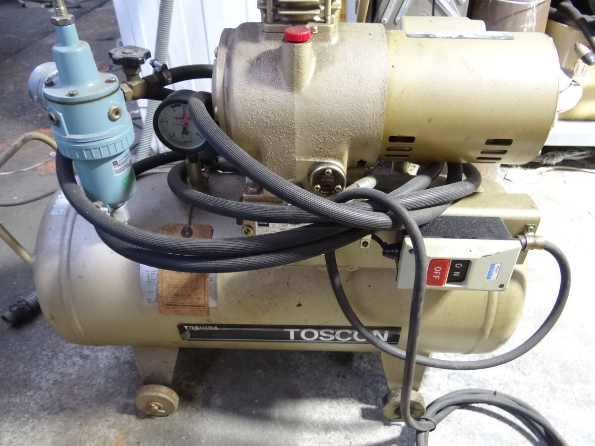 Z7G 東芝 TOSHIBA トスコン TOSCON エアコンプレッサー L1 0.2kW GP6-2S4-SI 26L 100V 320W 60Hz 中古 ジャンク扱い