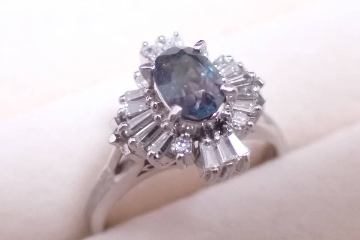 アレキサンドライト　ロシア産　0.98ct　指輪　ダイヤ0.42ct　15号