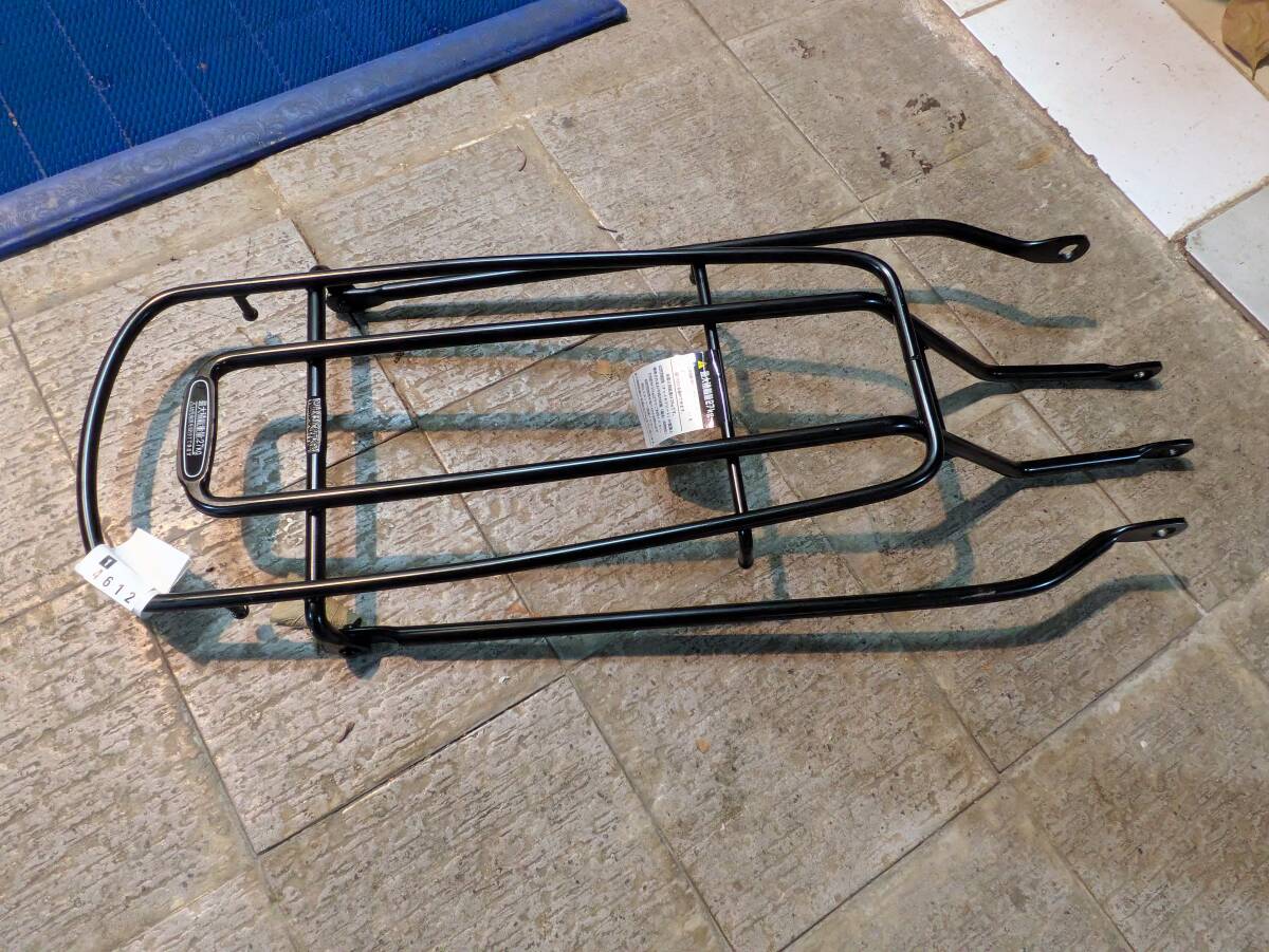新品　自転車パ－ツ　後荷台　２6インチ　黒　10146125-4603
