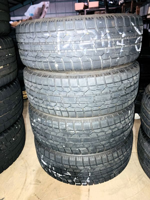 バリ山　TOYO OBSERVE GARIT GIZ 185/55R15 15インチ スタッドレス 4本 20年製 フィット ノート マーチ デミオ等