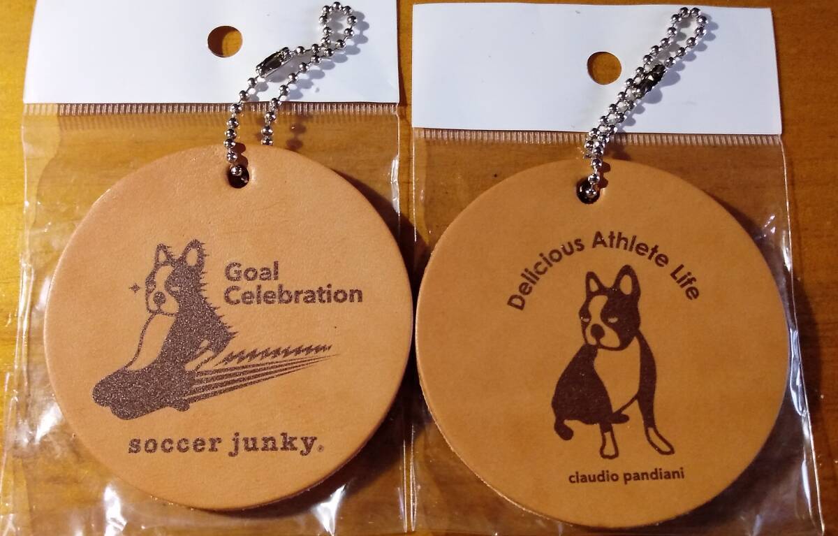 「claudio pandiani (サッカージャンキー)　レザー キーホルダー2種」