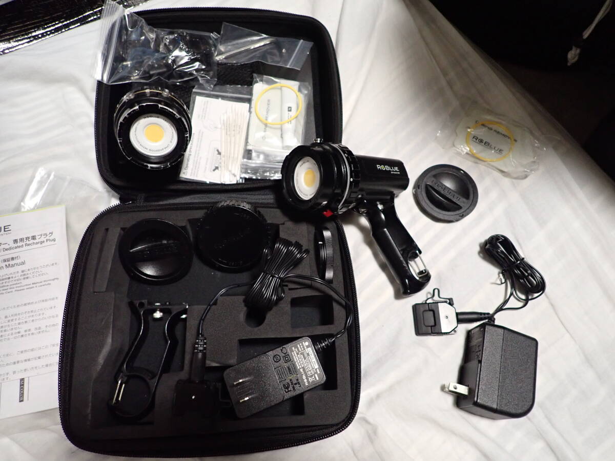 水中ライト 2灯セット RGBLUE BM3500B 4200K Premium Color + SYSTEM01 BM3500B 5000K ダイビング ワイド 水中撮影