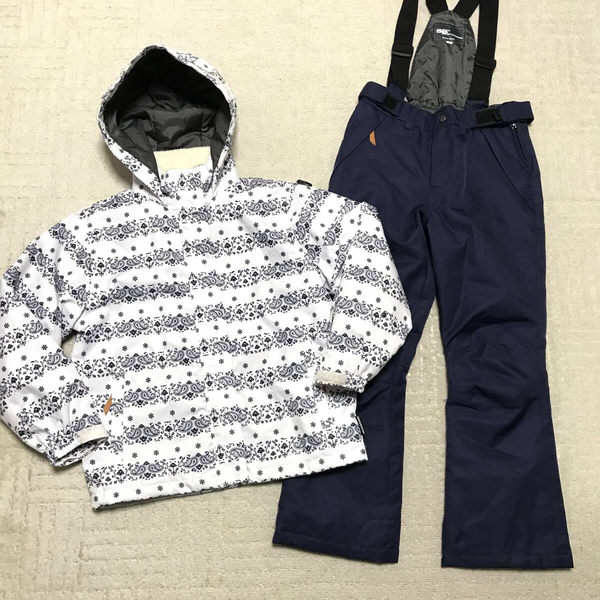 美品◆上下セット◆サイズ調整可能◆SMOG 150 ジャケット パンツ 子供 ジュニア ユース スノーボード スノボウェア
