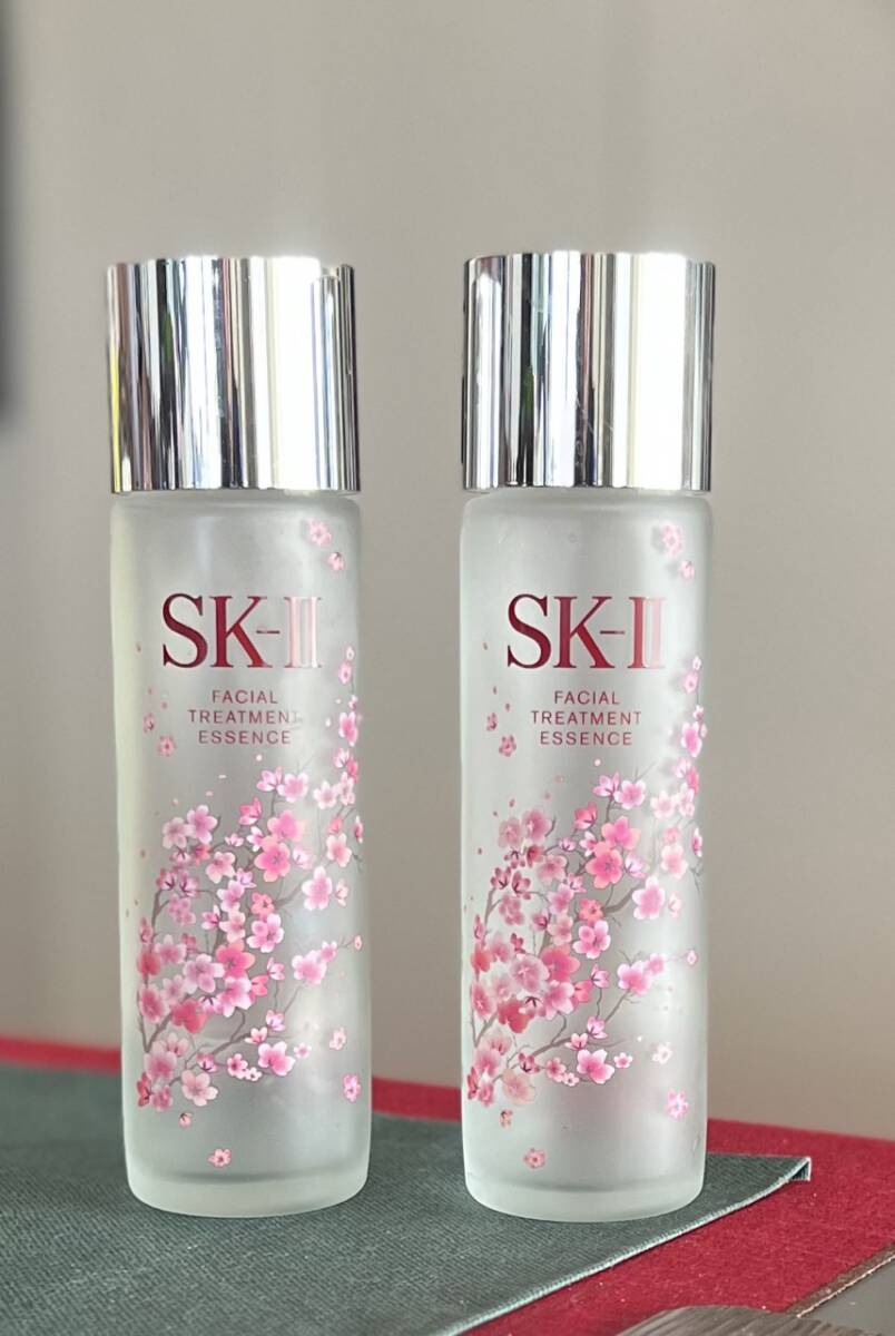 2本セット■SK-Ⅱ 限定デザインガラスボトル　容器　カラ瓶　2本セット　桜　230ml 　SKⅡ 