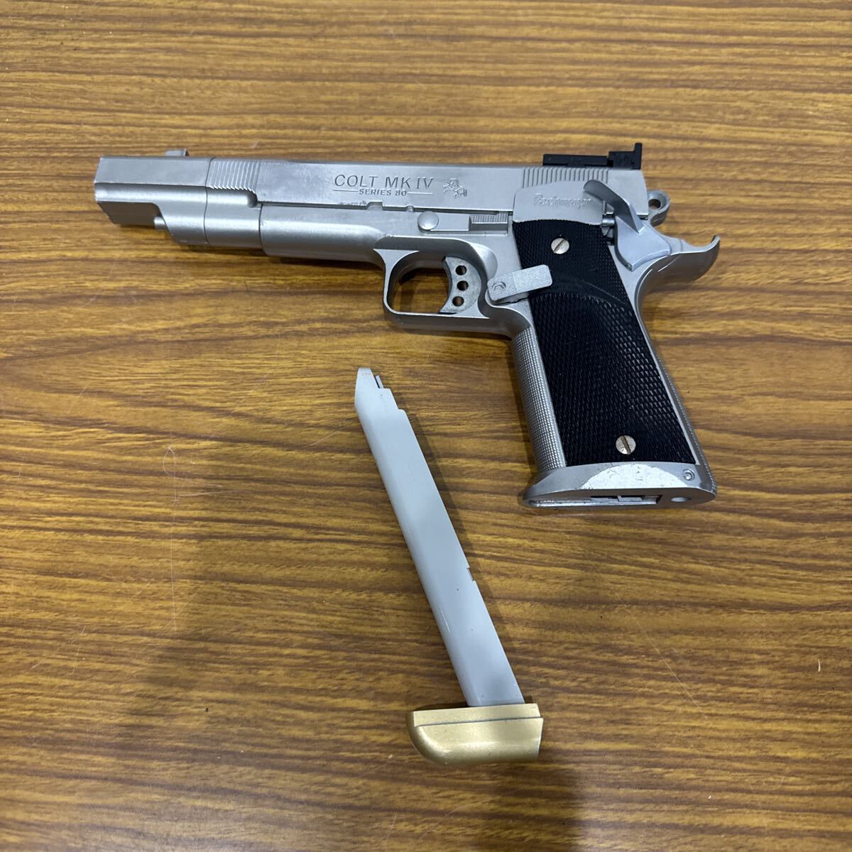 管251210 m ◆ COLT MK IV Series 80 Handgun ★