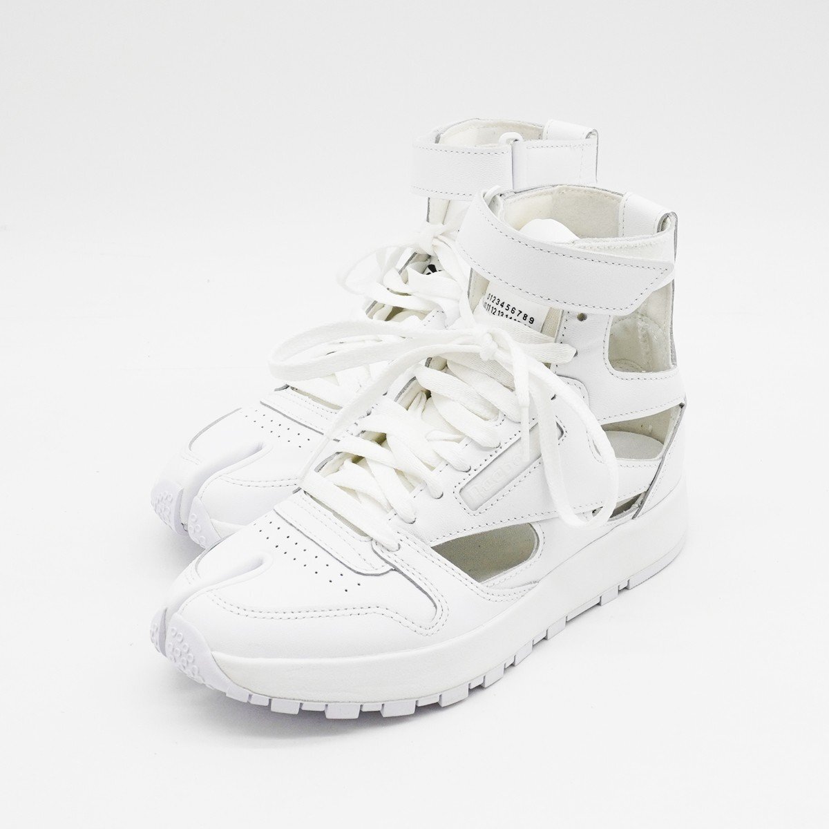 ◇美品【Maison Margiela22×Reebok メゾンマルジェラ22×リーボック】タビ ハイカット スニーカー ホワイト 23.5cm