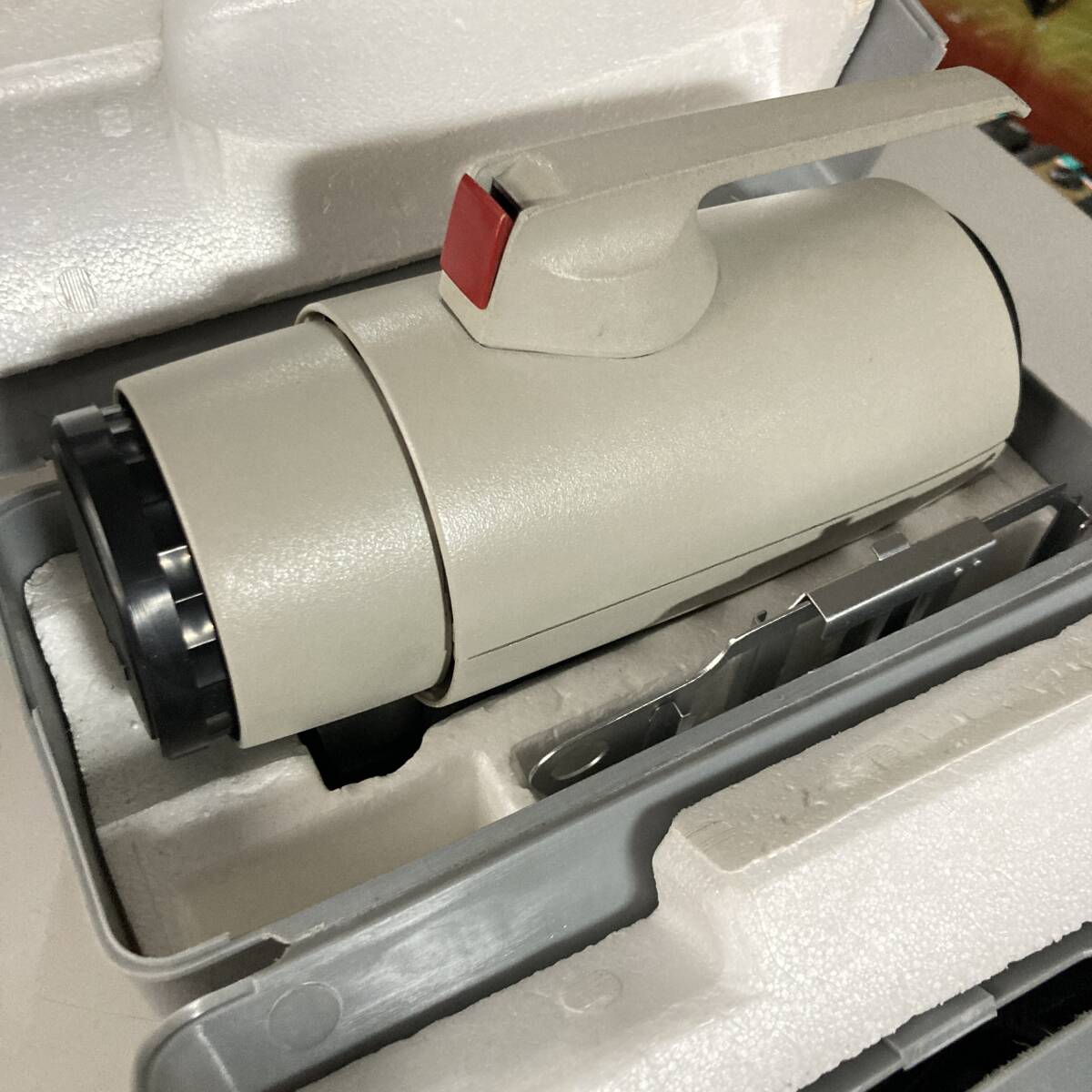 ★ ELMO スライド映写機 中古品 F2448