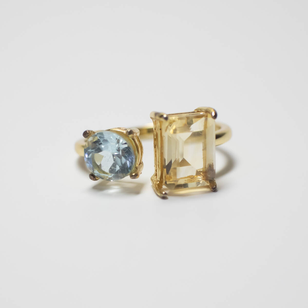 天然石◆シトリン×スカイブルートパーズ【フリーサイズ】フォークリング 金アレ対応 ニッケルフリー