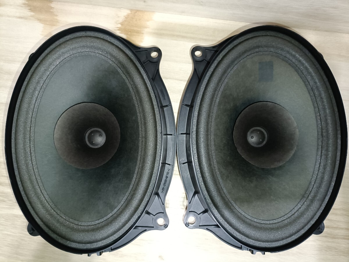 ニッサン 楕円純正スピーカーペア(中古品)