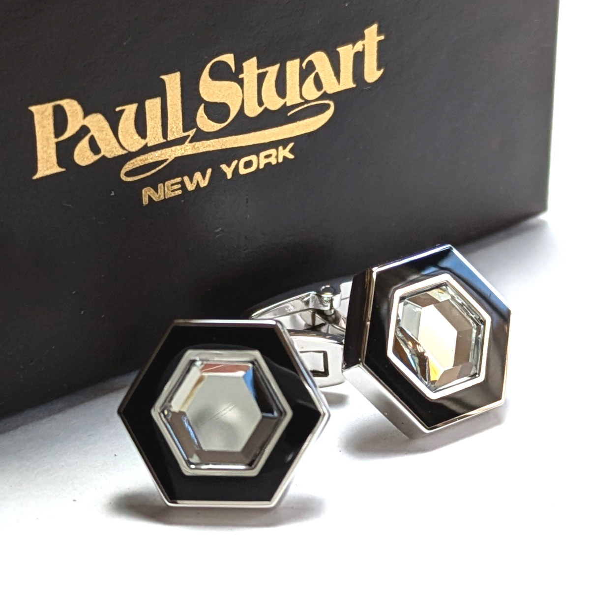 【psc450】新品　Paul Stuart　ポールスチュアート　カフス　カフリンクス　シルバー×ブラック　黒　クリスタルガラス　ヘキサゴン