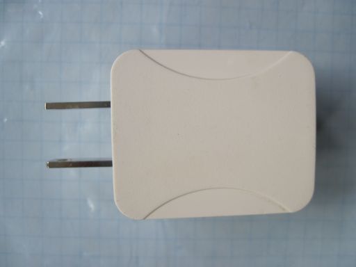 B001-1　KPTEC AC ADAPTER　USBタイプ？？？　K05S050100J　動作簡易電圧電流計で確認　中古品で長期保存品　ジャンク品　1個