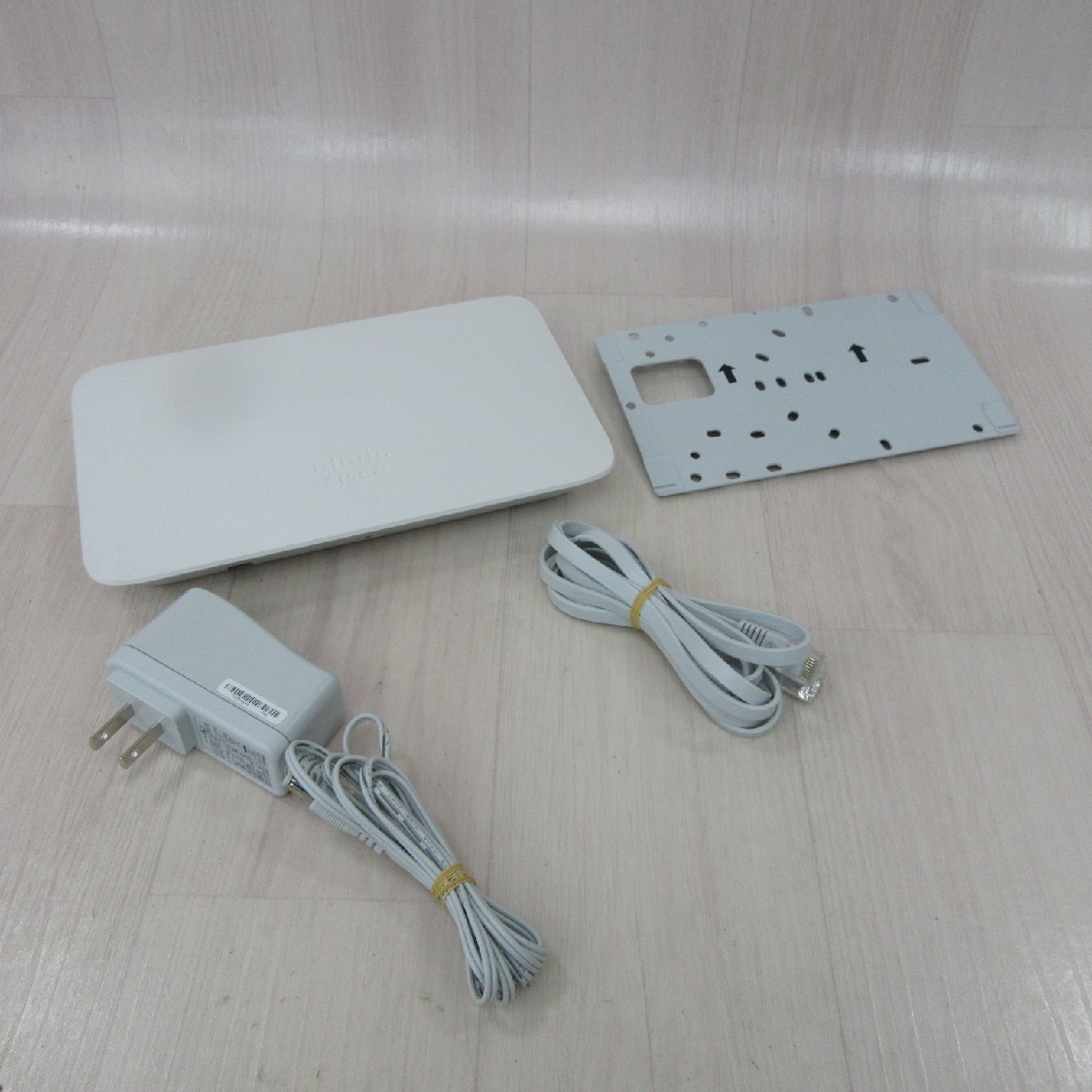 Cisco GR12 屋内用無線アクセスポイント Wi-Fi6 初期化済 PoE給電対応 ACアダプター付 壁掛け付 保証有 RR410