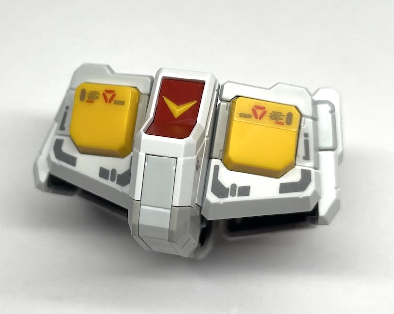 腰 バンダイ 1/100 MG RX-78-2 ガンダム Ver.3.0 成形色完成品