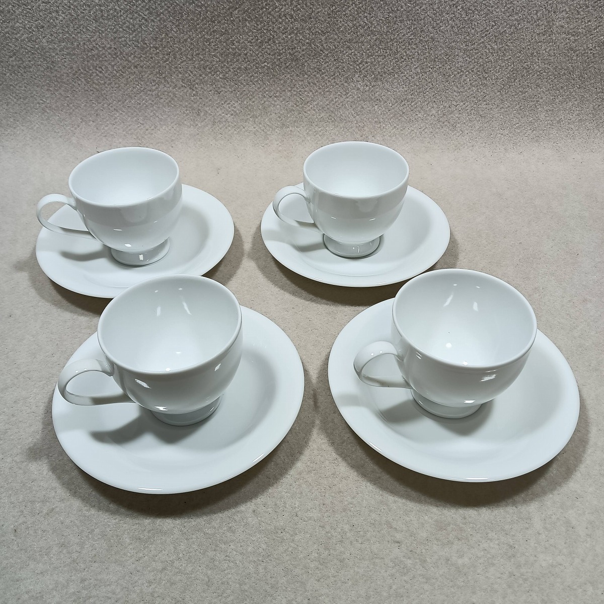 ●○コーヒーカップ ソーサー 4客セット 洋食器 シンプル 白○●