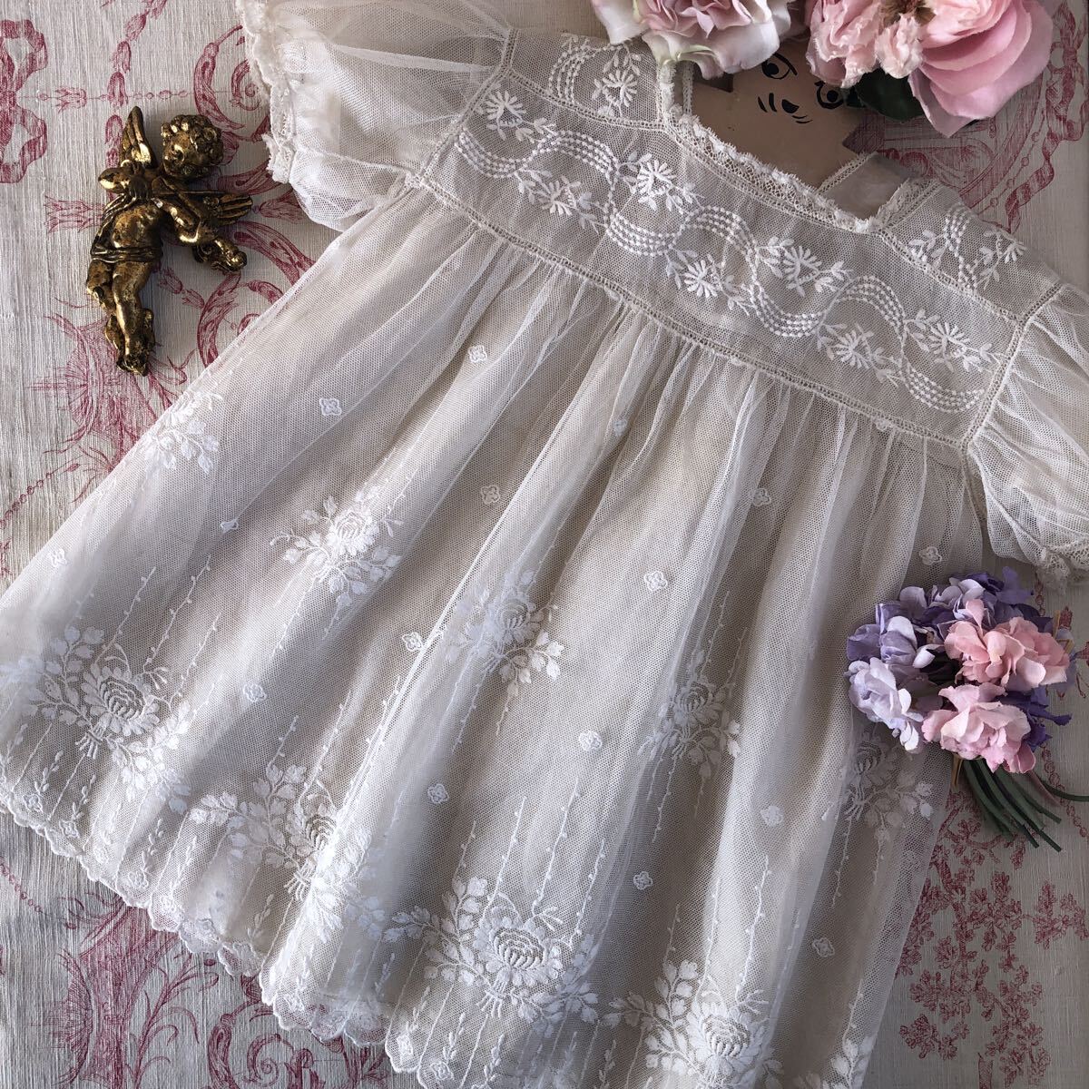 フランスアンティーク豪華！美しい総チュールレースのベビードレス！下ドレス付き　プランタン　パリ　刺繍　半袖　ドールに　ヴィンテージ