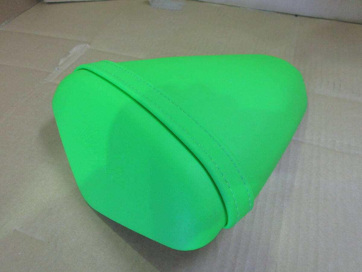 【未使用美品】ZX-10R（ZXT00E）純正 タンデムシート 
