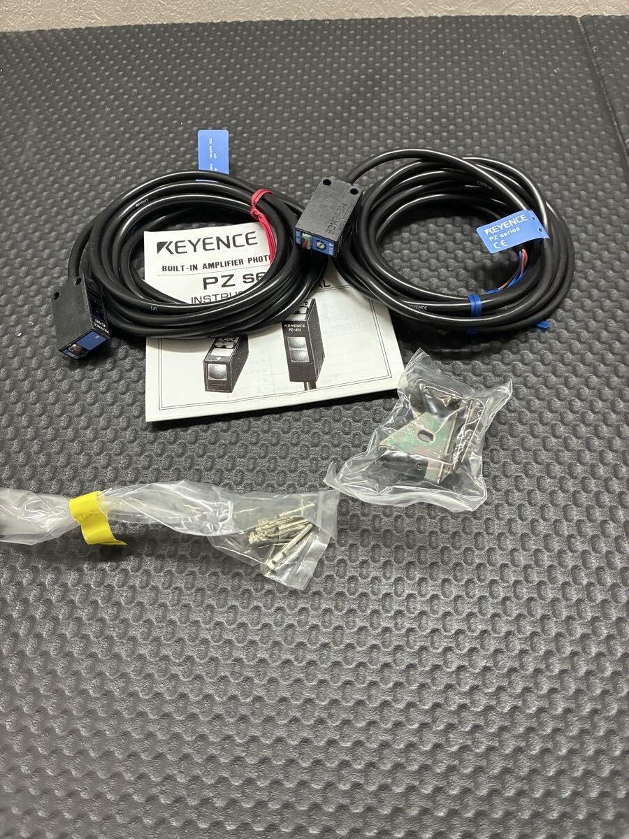 ★未使用保管品★キーエンス KEYENCE PZ-51L　　アンプ内蔵型 光電センサ　