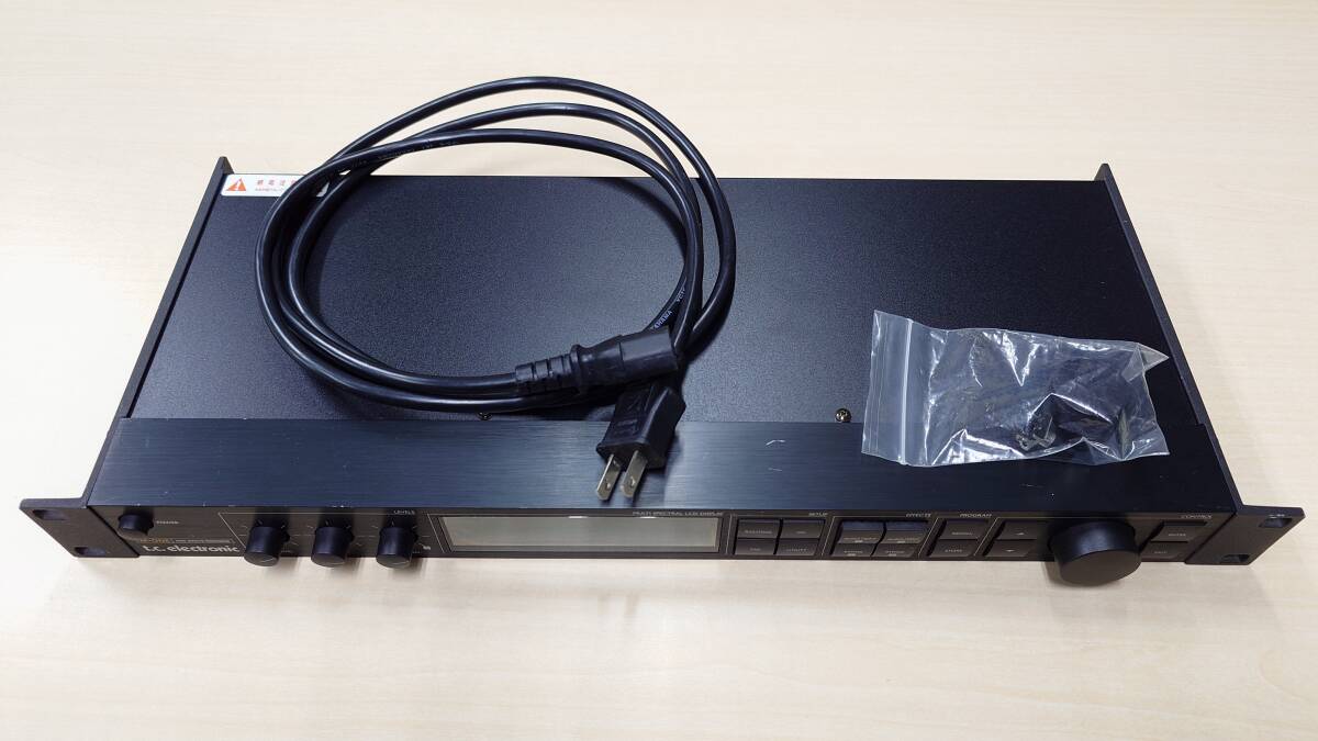 t.c.electronic M-ONE ラックエフェクター リバーブ 中古品 動作しますが本体正面右側ダイアルが効きません 交換部品付 現状お渡し