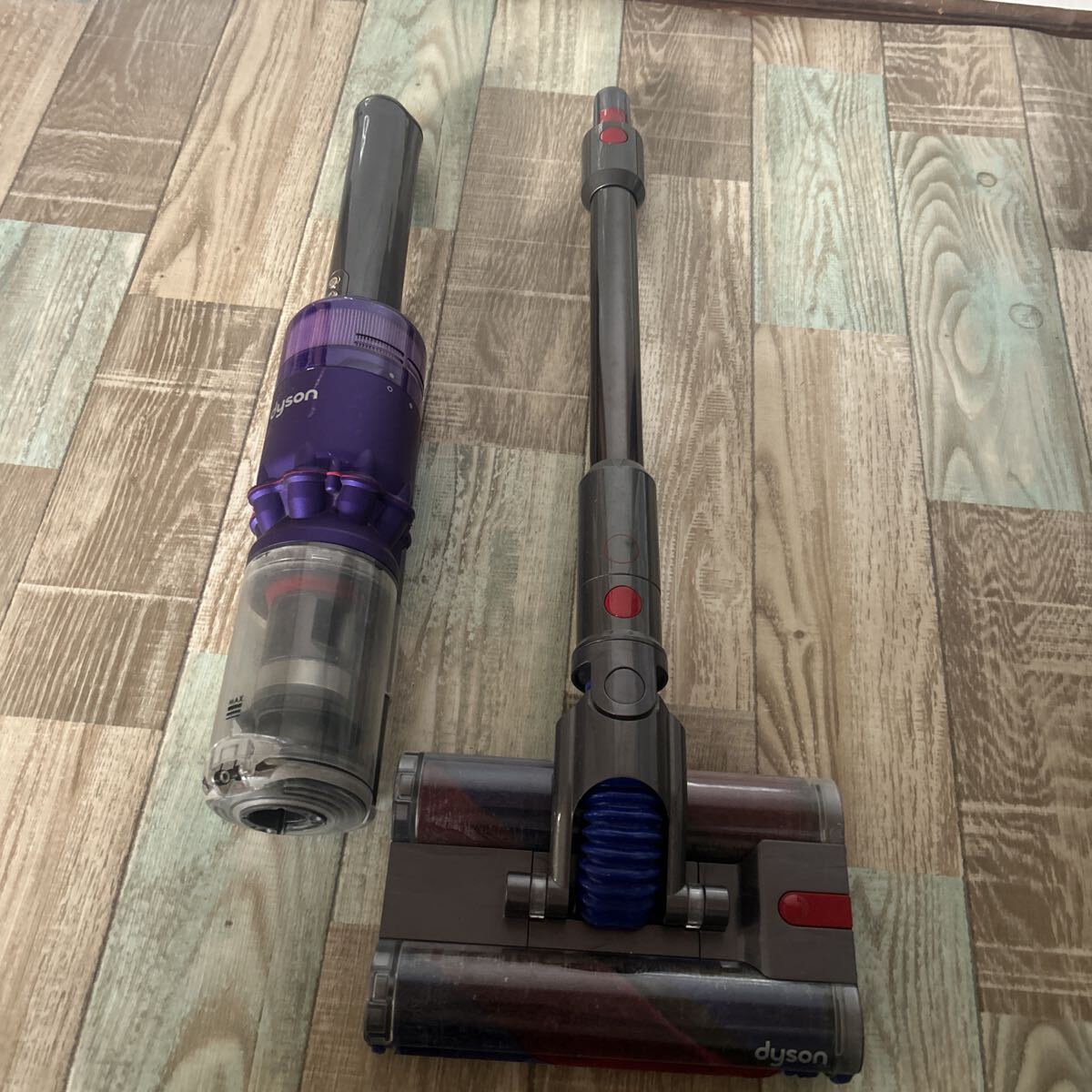 【中古品】Dyson ダイソン SV19 コードレスクリーナー 掃除機 本体のみ 