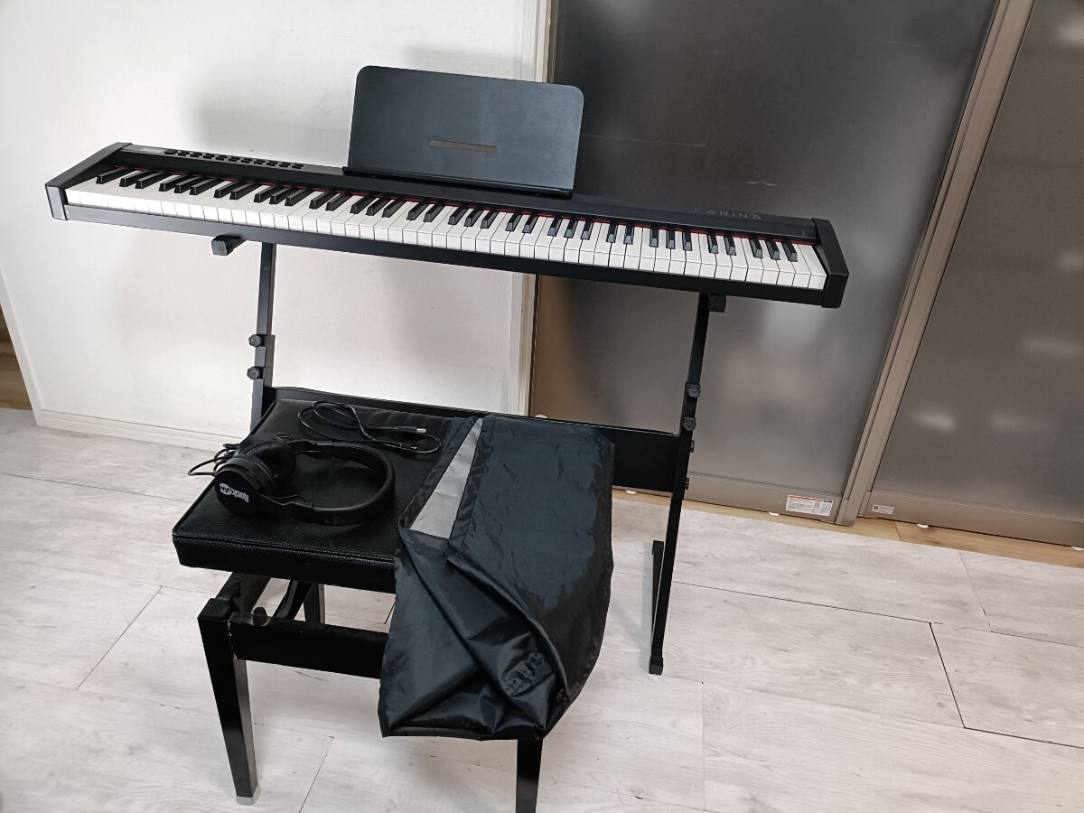 電子ピアノ 88鍵盤 充電タイプカリーナ carina88鍵盤（バッテリー内蔵）イヤホン、椅子付き　送料3500円　東京池袋