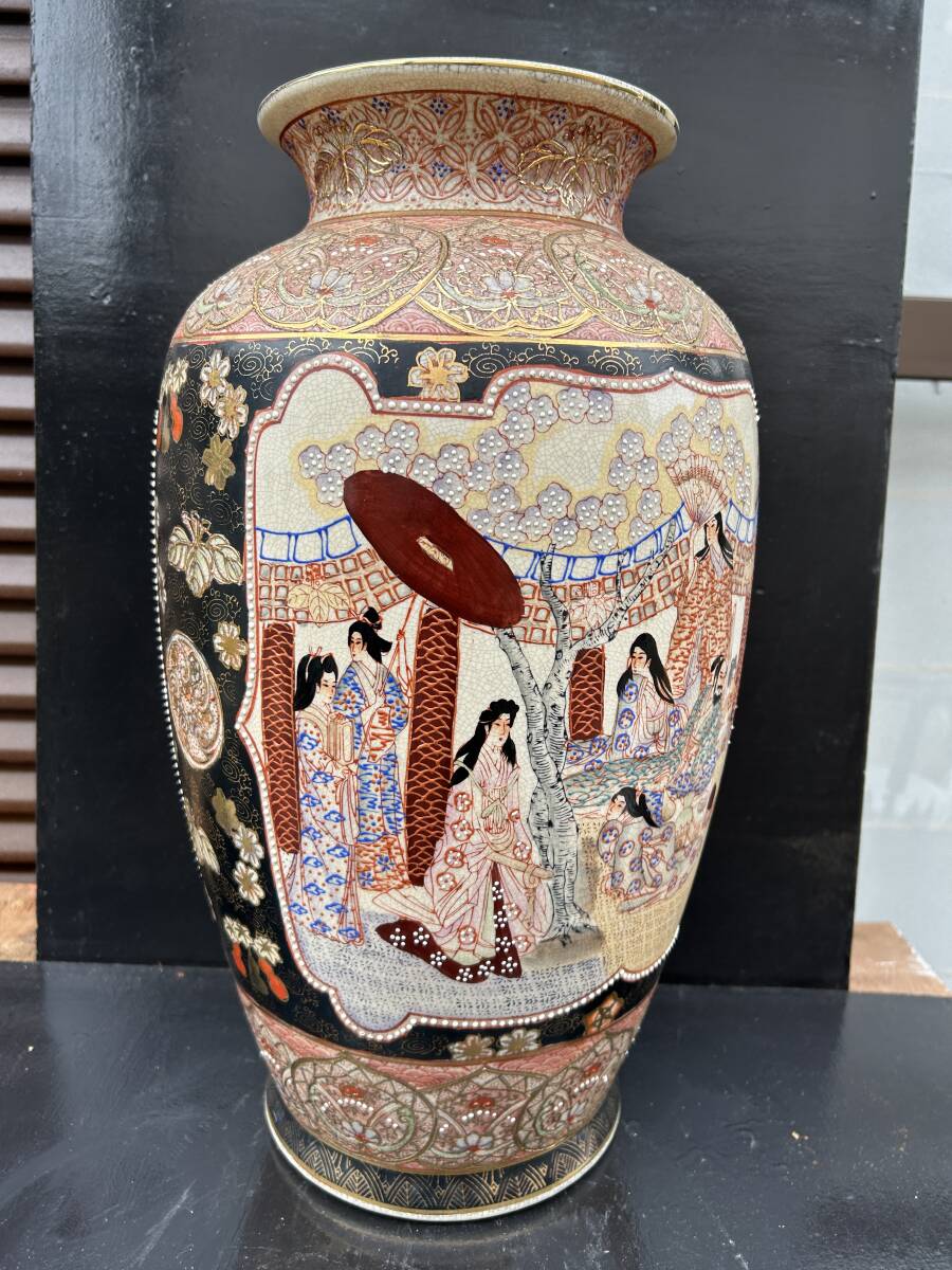 薩摩焼　色絵金襴手人物草花唐草　高さ約４６㎝　壺　花器 大型