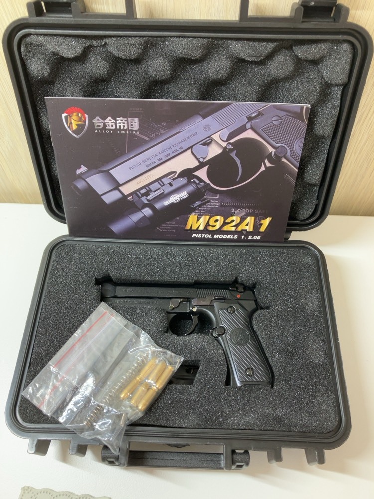 ★【美品】M92A1 モデルガン ブラック アロイエンパイア製 ミニチュアモデルガン 合金帝国 ケース付き 観賞用 コレクション