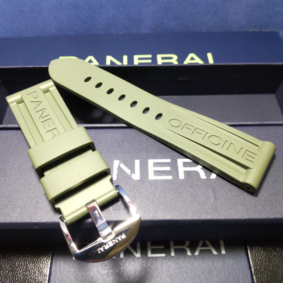PANERAI 正規 パネライ ミリタリー グリーン カウッチュー ストラップ 尾錠 BA バックル セット ラバー ベルト おまけ パイプ 送料込み
