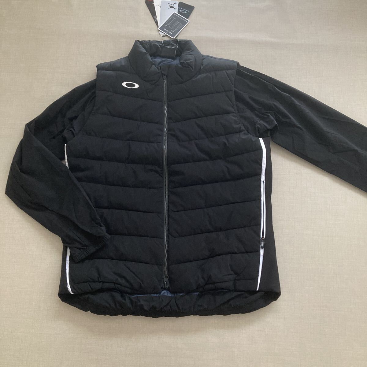 新品・未使用 OAKLEY ゴルフ 2way中綿ジャケット ◆ Ｌ◆ FOA500631 ブラック オークリー