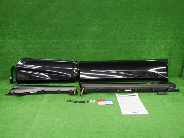 152911 モデリスタ カローラクロス ZVG13/ZVG16/MXGH150 後期 右Fドア&右Rドア&右Rフェンダーサイドスカート3点 209 COROLLA CROSS