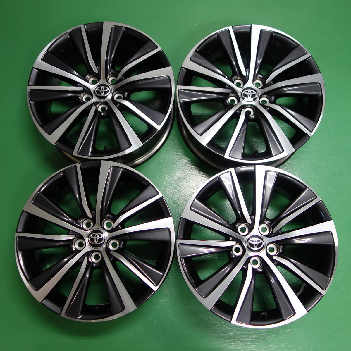★ 送料2600円～ 納車・新車外し トヨタ 新型 80系 ハリアー 純正 18インチ アルミホイール 4本セット 送料安い