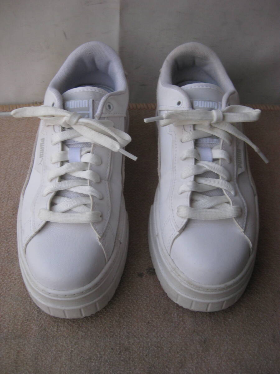 ★Puma 　厚底スニーカー　392495-04　　白　　２４.5cm 美品