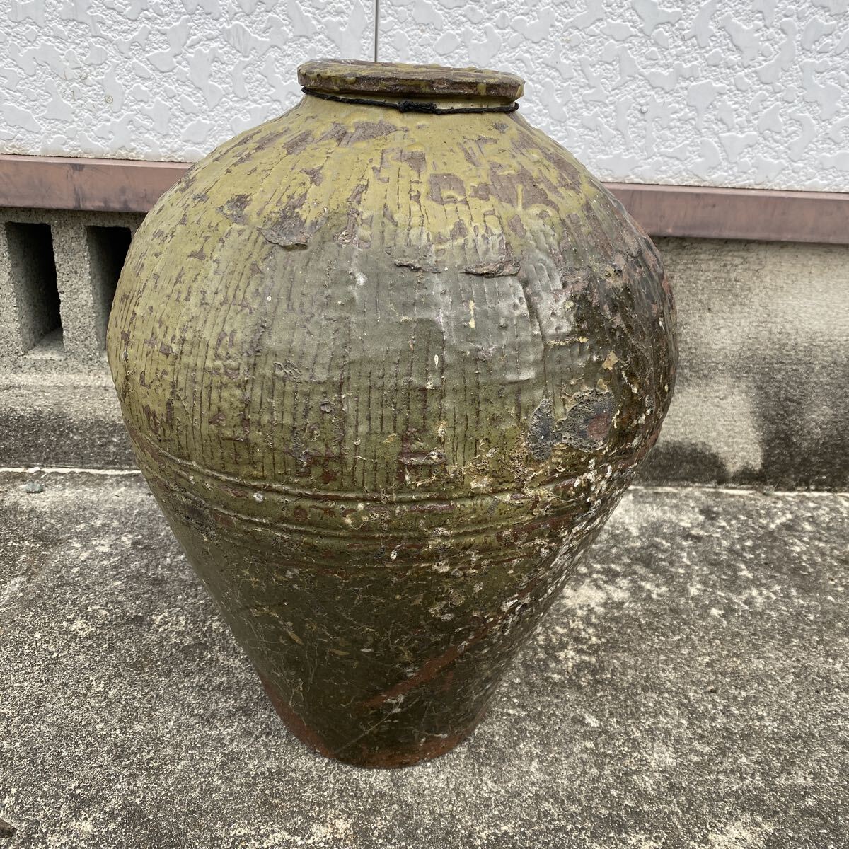 旧家整理品　時代物　古琉球焼　琉球　南蛮　花瓶　飾壺　壷　骨董品　古美術品　珍品　希少　壺屋焼　高さ42cm【123】