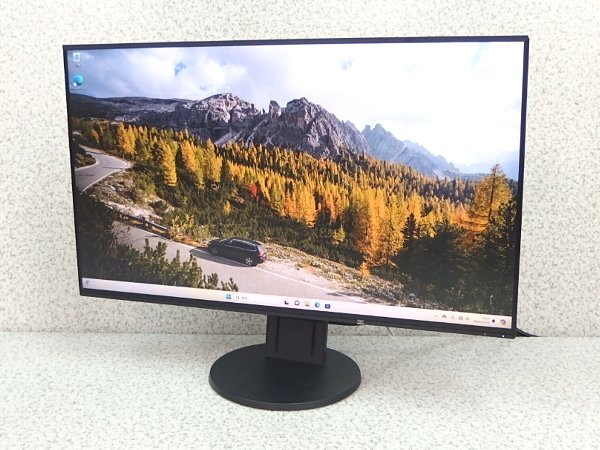 ■※ 【映像が鮮明で動作鑑賞用に!】 EIZO FlexScan EV2451 VGA/HDMI/DisplayPort IPSパネル 画面の向きを変更でき様々な用途に対応!