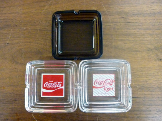 Coca-Cola 灰皿 3点セット アッシュトレイ 縦10cm 横10cm コカ・コーラ コレクターズアイテム コカコーラ